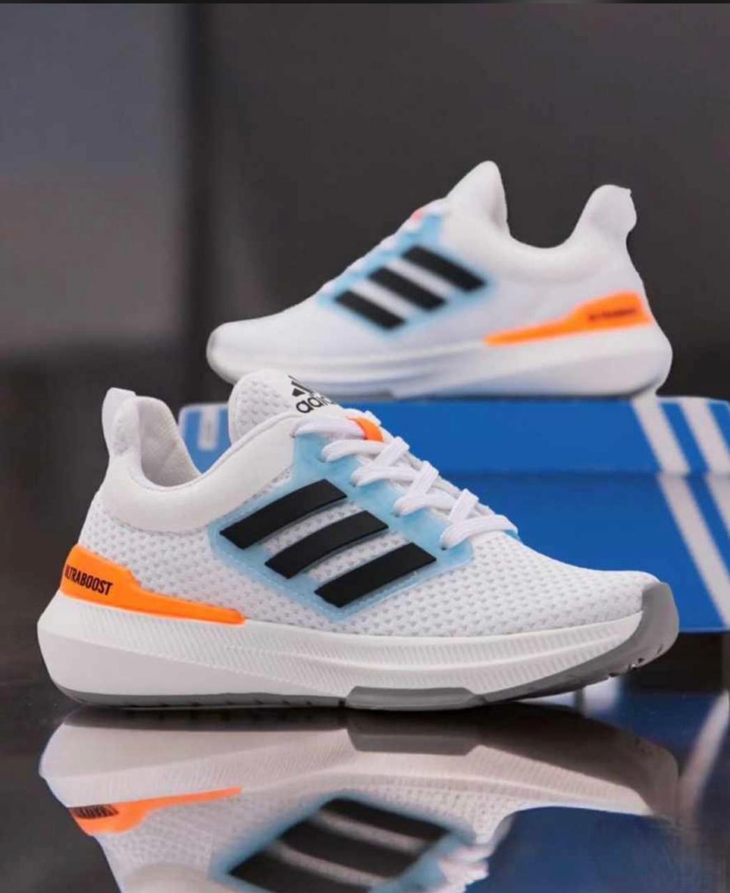 ✨ ADIDAS ULTRABOOST: ¡Máximo confort en cada paso!